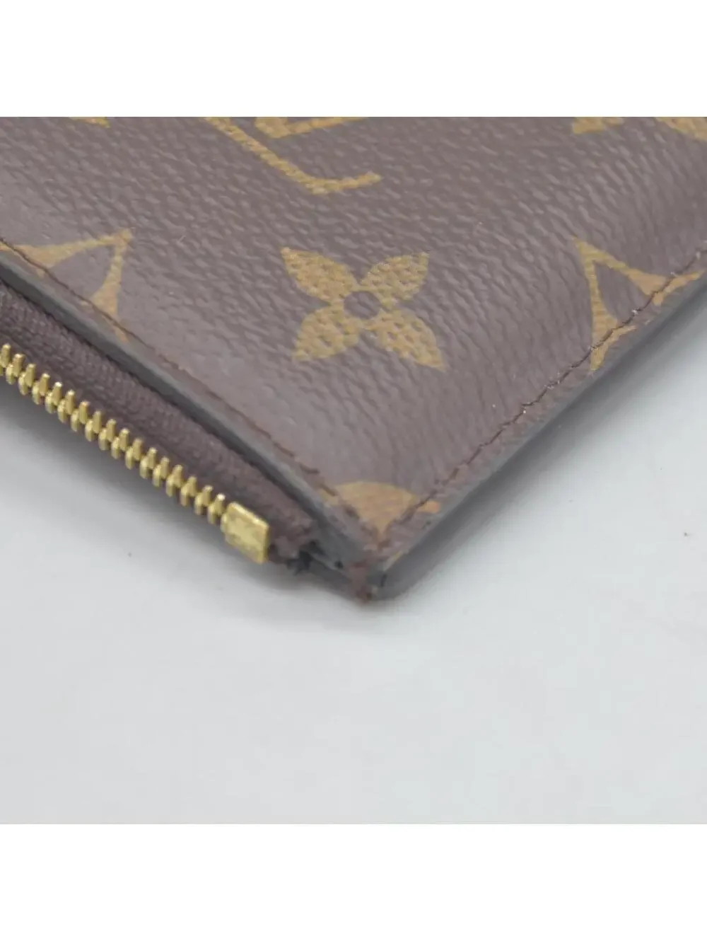 $675 Louis Vuitton  Monogram Recto Verso Card Holder RFID